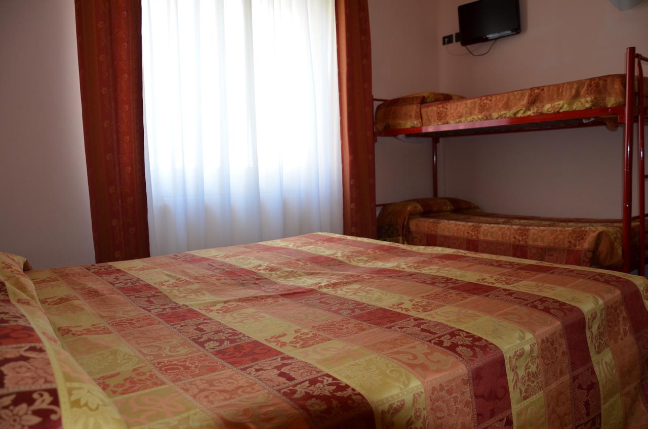 Hotel Lorenzo Celle Ligure Exterior photo